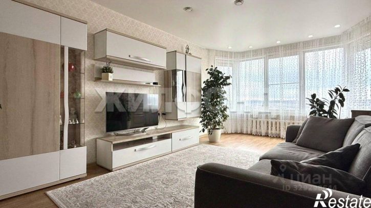 3-комн квартира улица Шмидта, 40,  д. 40