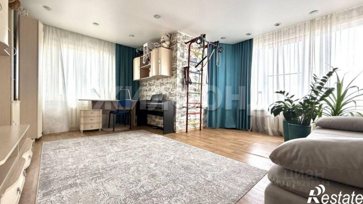 3-комн квартира улица Шмидта, 40,  д. 40