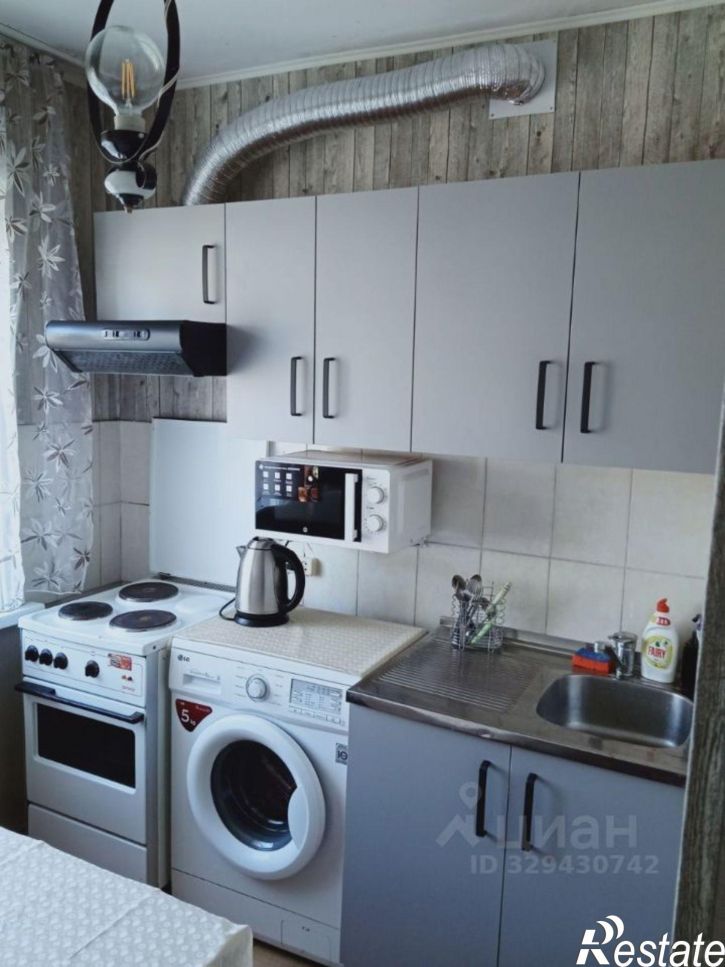 2-комн квартира улица Левитана, 16,  д. 16