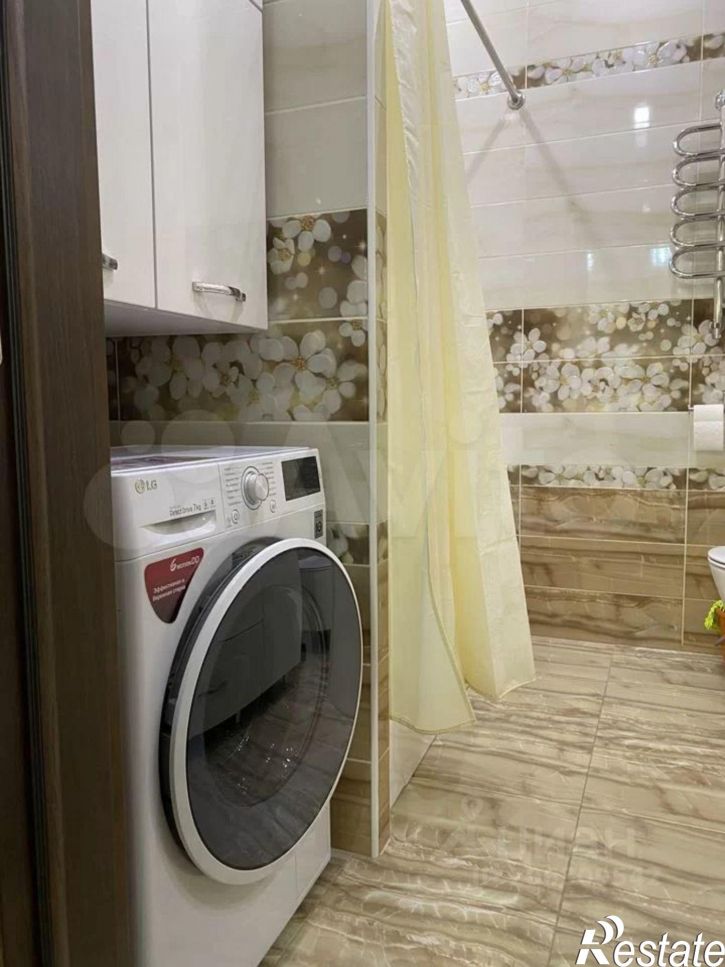 2-комн квартира улица Зверева, 1,  д. 1