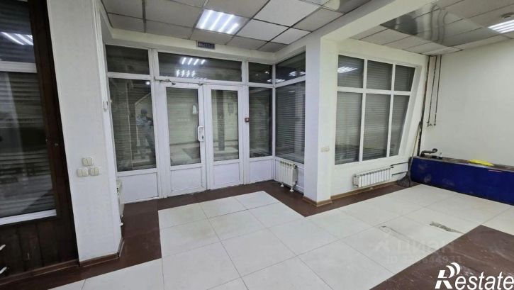 Торговое помещение улица Олега Кошевого, 63/6,  д. 63/6