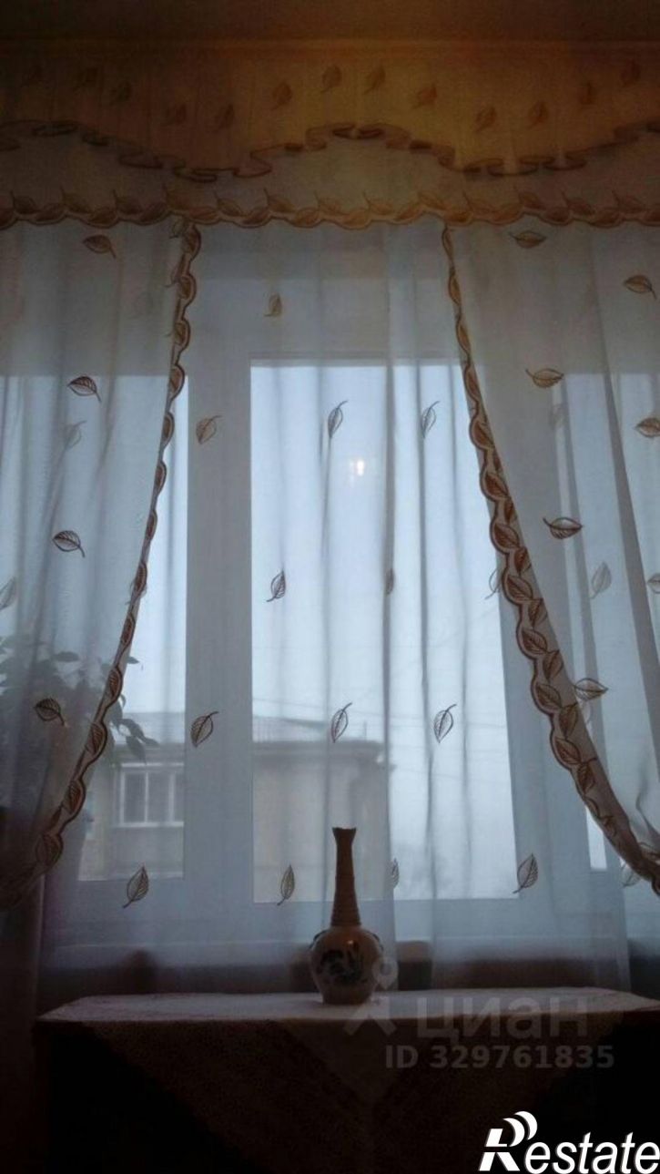 Комната улица Левитана, 14,  д. 14