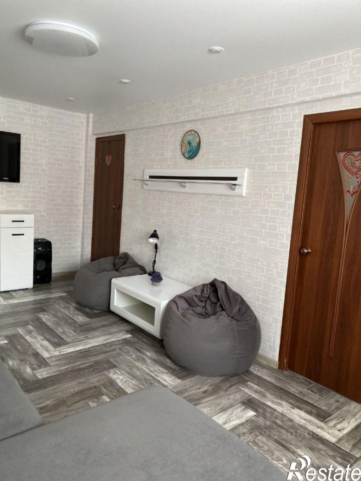 2-комн квартира улица Розы Люксембург, 221,  д. 221