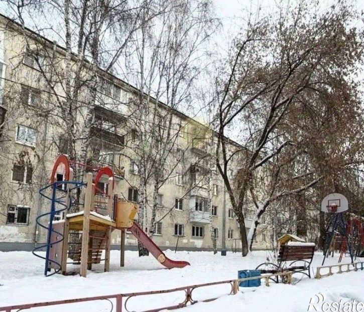 3-комн квартира ул Безбокова, 3,  д. 3