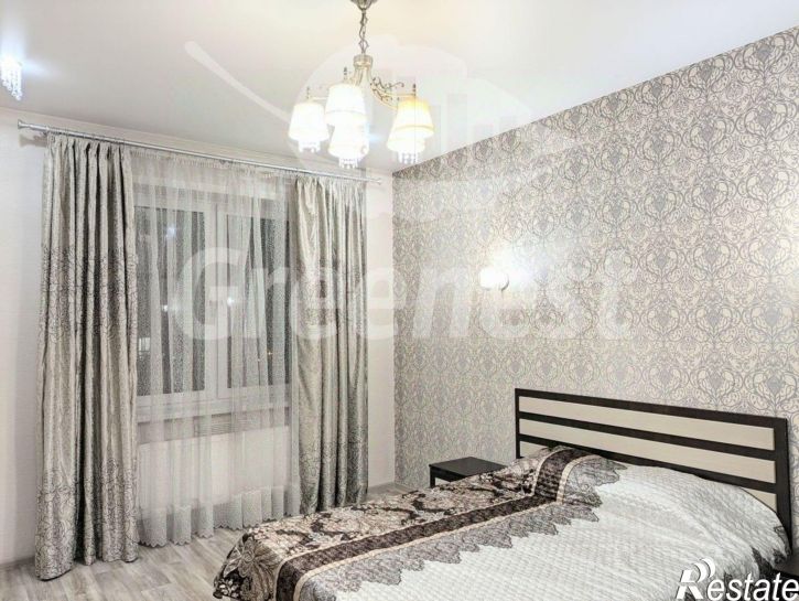 3-комн квартира улица Седова, 65А/4,  д. 65А/4