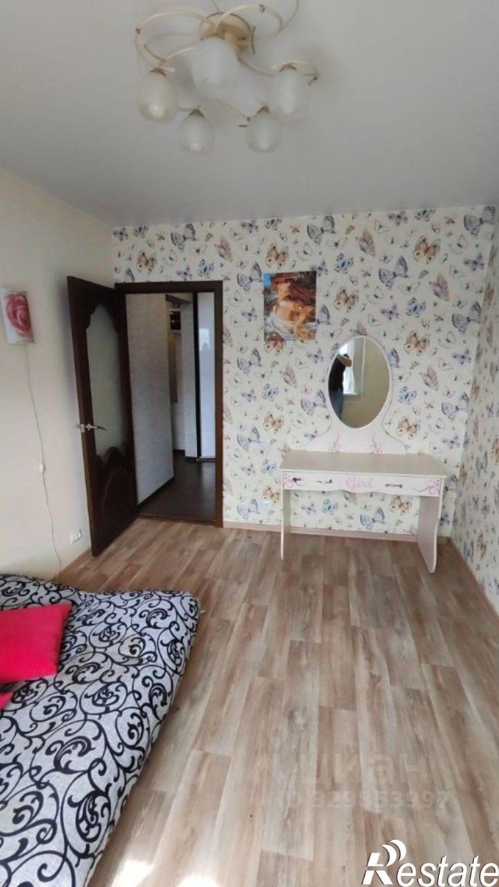 2-комн квартира микрорайон Университетский, 84