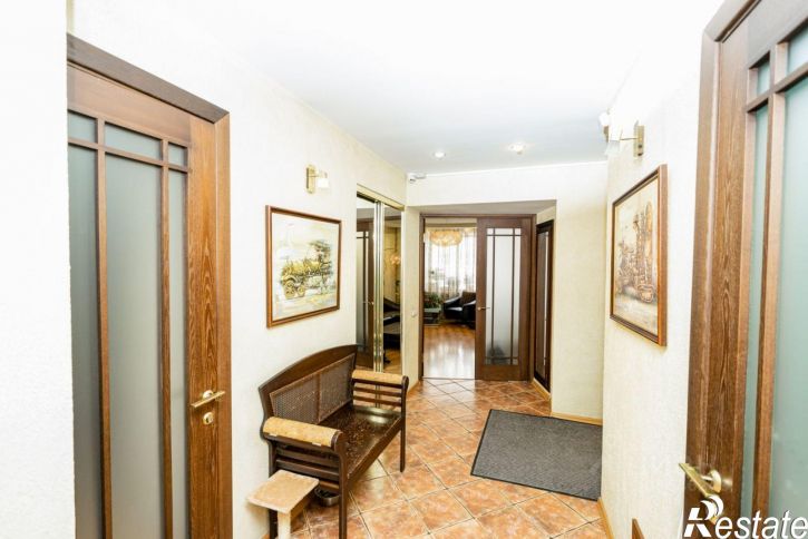 3-комн квартира Чудотворская улица, 4А,  д. 4А