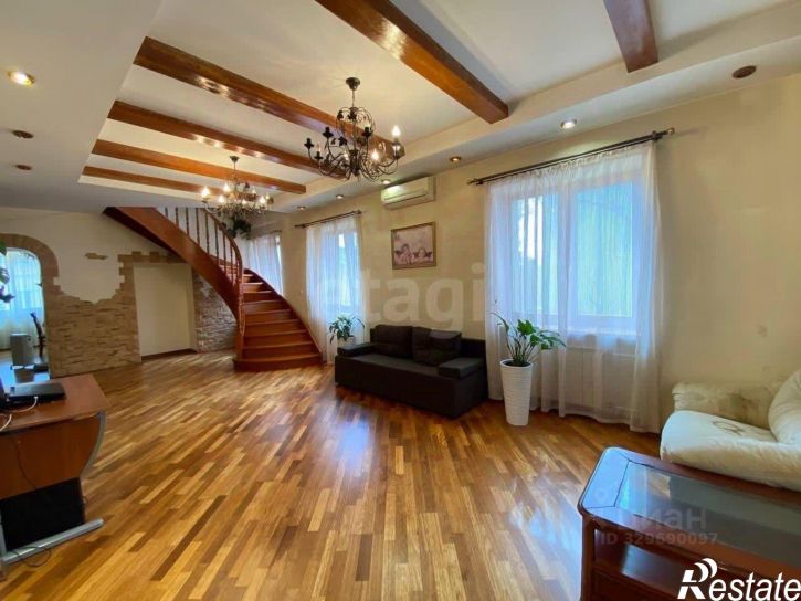 4-комн квартира ул 5 Армии, 48,  д. 48