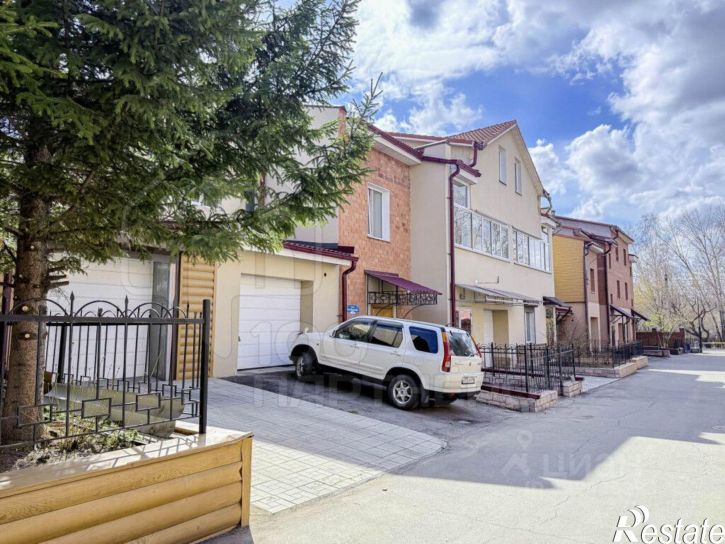 4-комн квартира улица Безбокова, 32/2,  д. 32/2