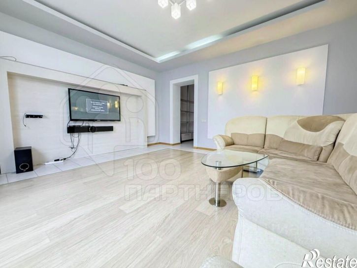 4-комн квартира улица Безбокова, 32/2,  д. 32/2