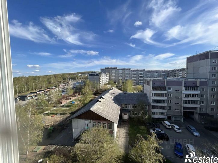 2-комн квартира микрорайон Университетский, 70