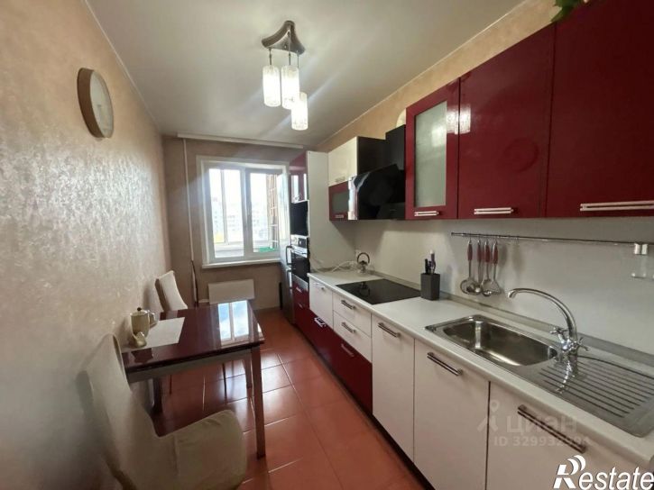 2-комн квартира микрорайон Университетский, 70