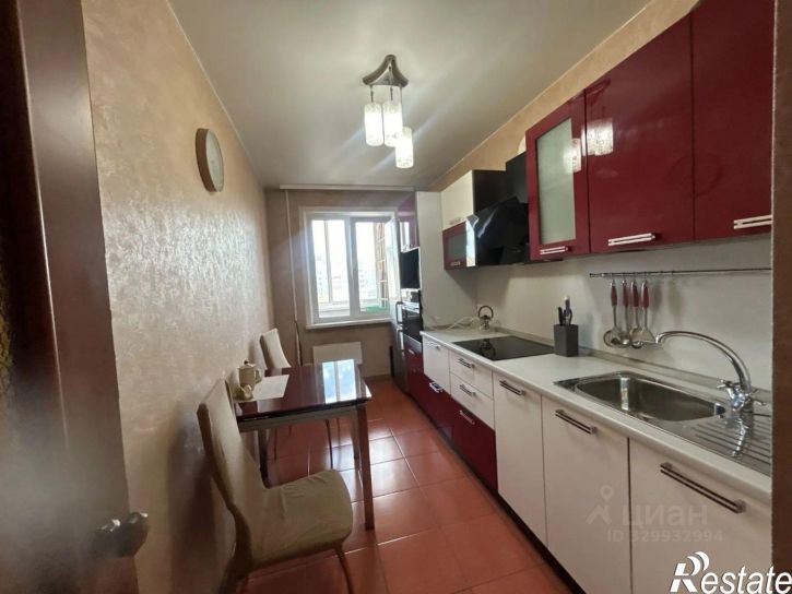 2-комн квартира микрорайон Университетский, 70