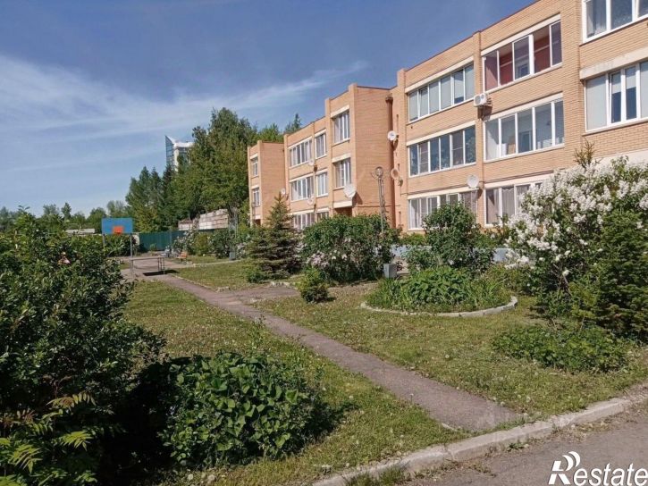 2-комн квартира улица Безбокова, 9,  д. 9