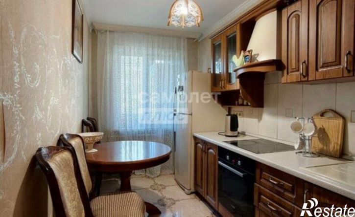 3-комн квартира микрорайон Университетский, 92