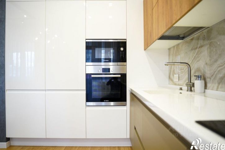 4-комн квартира улица Марата, 26А,  д. 26А
