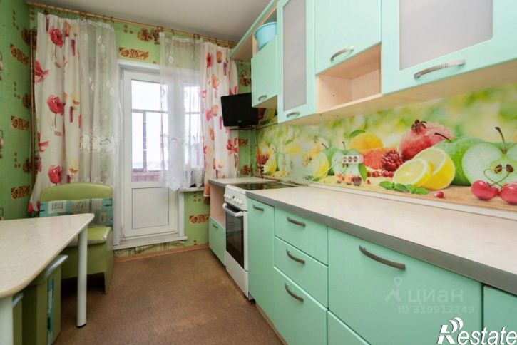 3-комн квартира улица Маршала Конева, 20/18,  д. 20/18