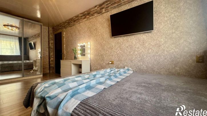 2-комн квартира улица Сибирских Партизан, 11А,  д. 11А