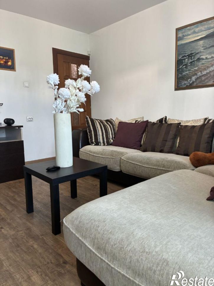 3-комн квартира улица Красных Мадьяр, 80,  д. 80