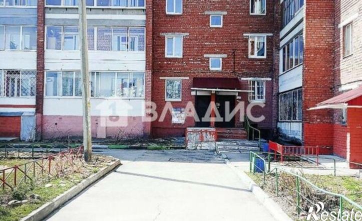 3-комн квартира микрорайон Первомайский, 21