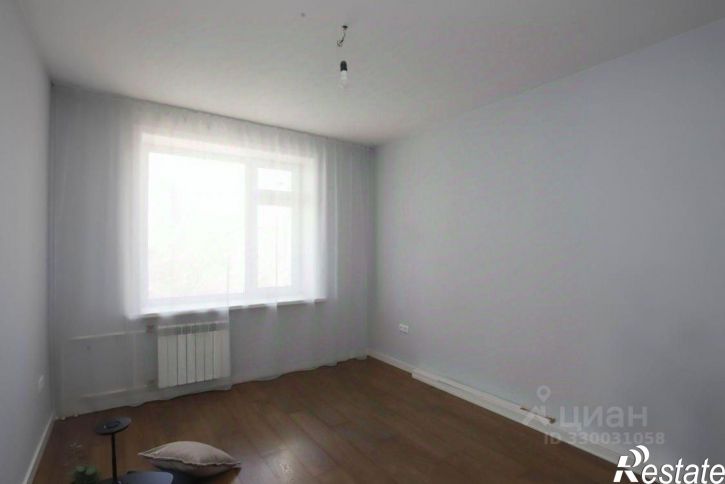 3-комн квартира улица Ржанова, 1/3,  д. 1/3