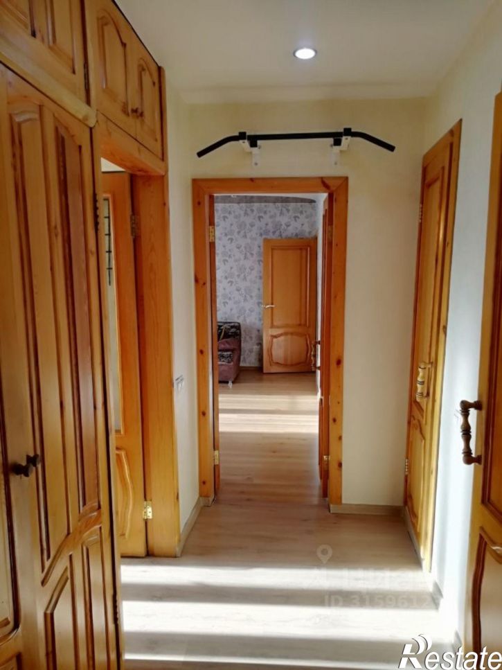 2-комн квартира микрорайон Радужный, 44