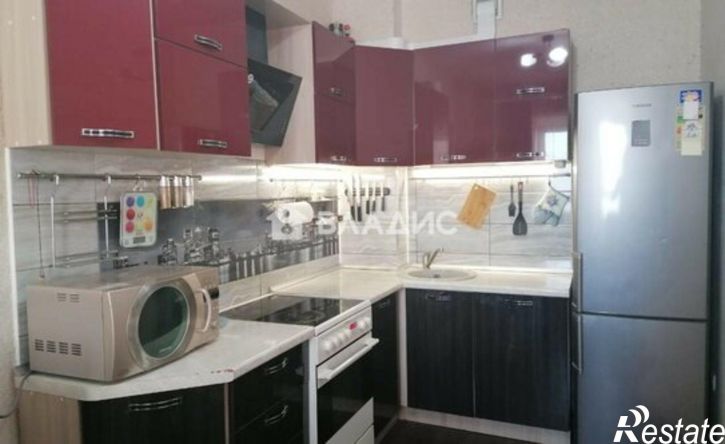 2-комн квартира улица Булавина, 10/2,  д. 10/2