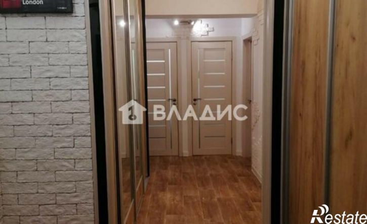 2-комн квартира улица Булавина, 10/2,  д. 10/2