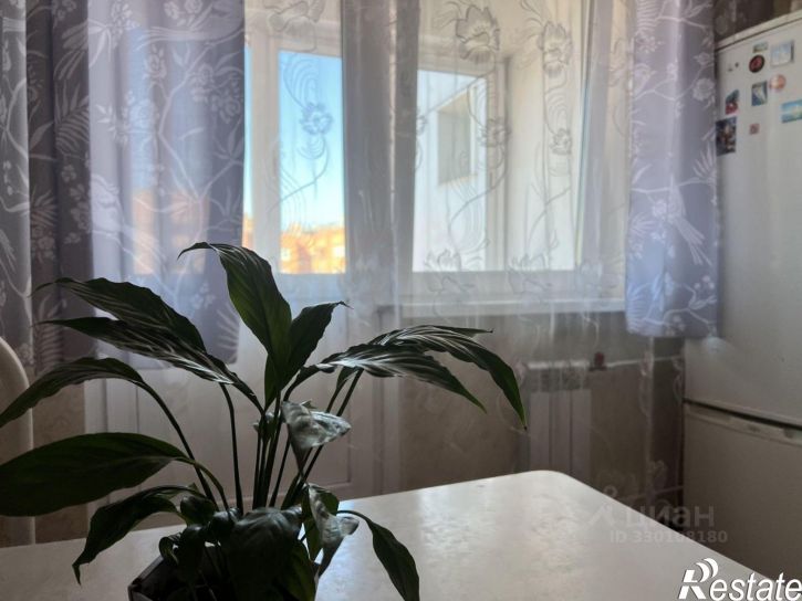 2-комн квартира улица Лыткина, 11/6,  д. 11/6