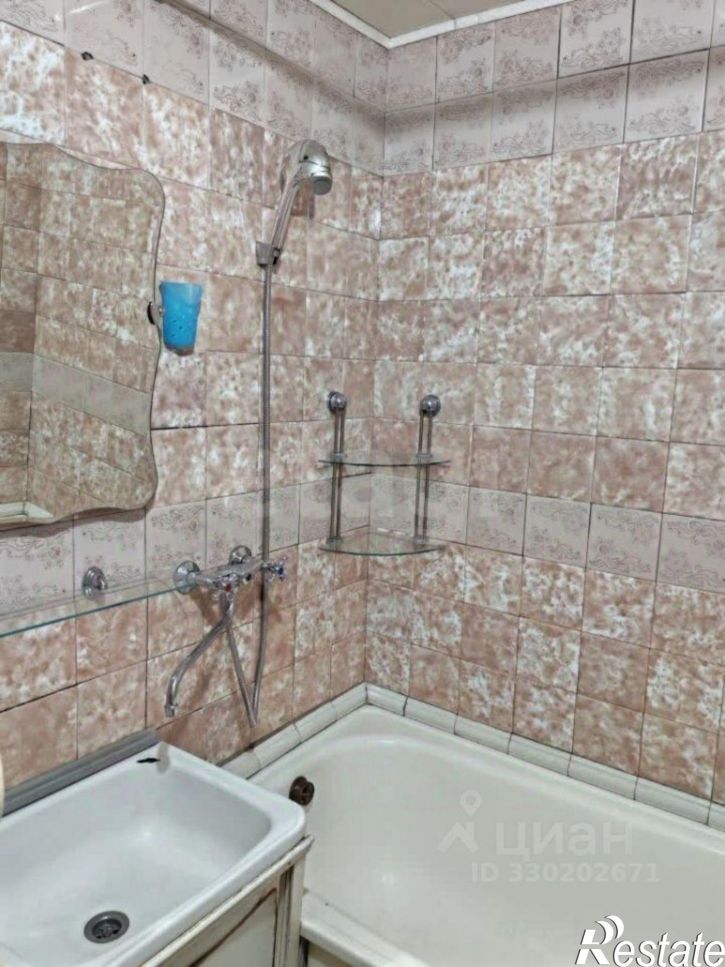 2-комн квартира ул Лопатина, 4,  д. 4