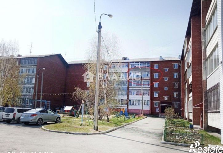 3-комн квартира микрорайон Первомайский, 21