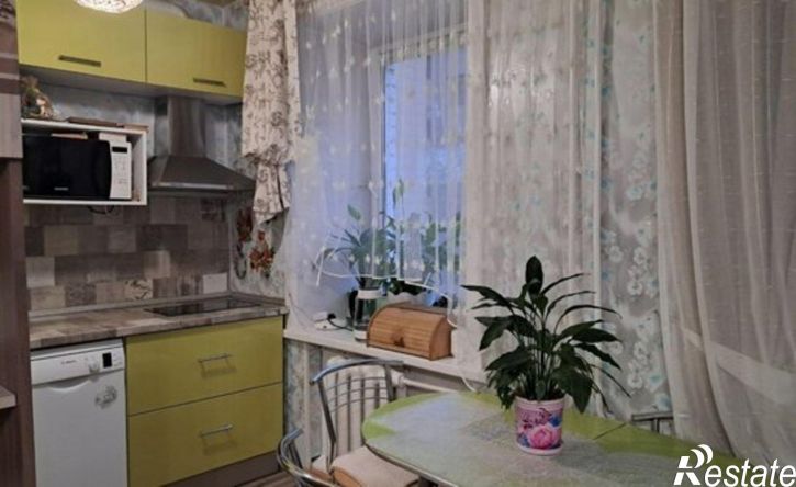 2-комн квартира ул Российская, 1,  д. 1
