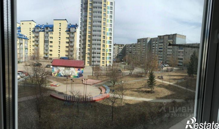 3-комн квартира микрорайон Радужный, 46
