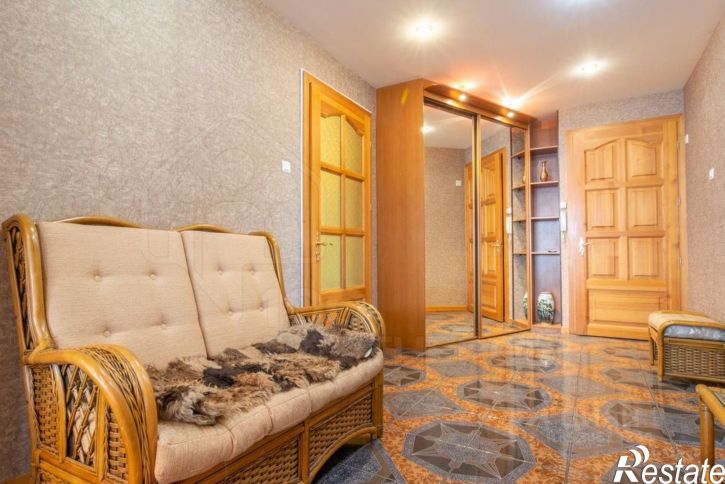 4-комн квартира улица 5-й Армии, 16,  д. 16