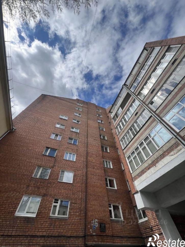 4-комн квартира улица 5-й Армии, 16,  д. 16