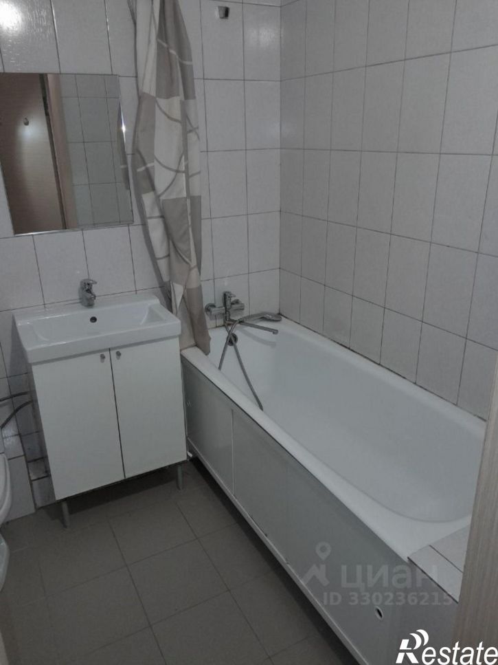 1-комн квартира ул Безбокова, 30/7,  д. 30/7