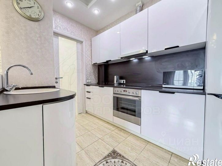 3-комн квартира ул Поленова, 19,  д. 19