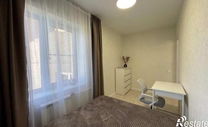 2-комн квартира микрорайон Университетский, 8