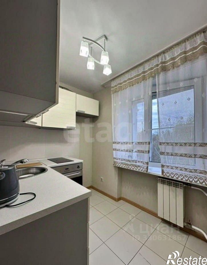 3-комн квартира улица Безбокова, 3,  д. 3