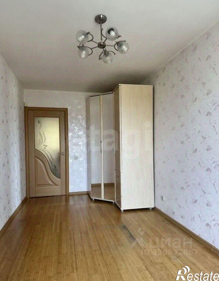 3-комн квартира улица Безбокова, 3,  д. 3
