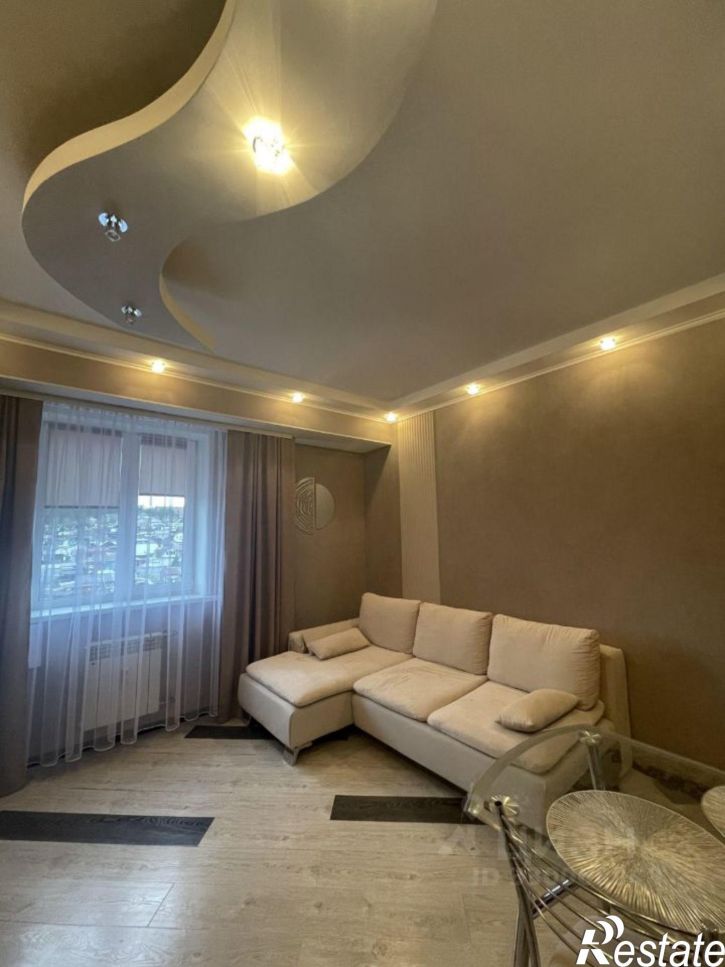 2-комн квартира микрорайон Радужный, 72