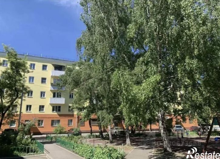 2-комн квартира ул 5 Армии, 37,  д. 37
