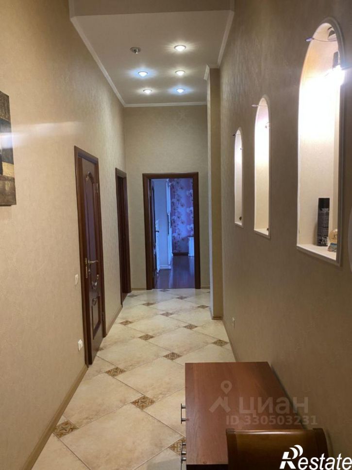 4-комн квартира бульвар Гагарина, 68В,  д. 68В