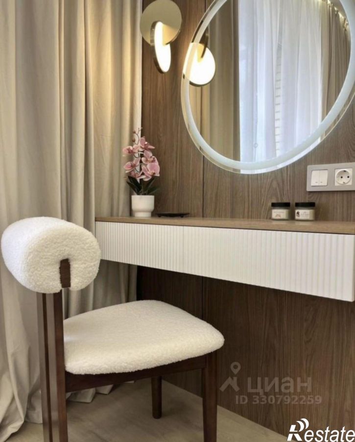 3-комн квартира ул Юрия Левитанского, 16,  д. 16