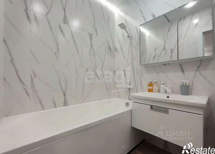 2-комн квартира ул Сурнова, 30/2,  д. 30/2