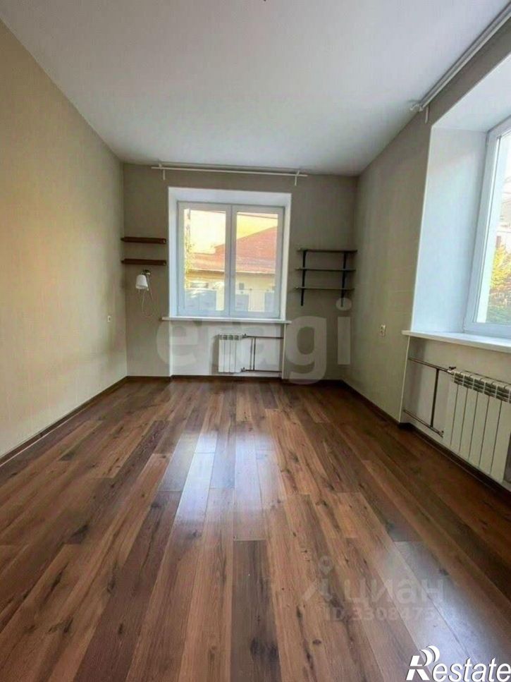 3-комн квартира улица Горького, 32Д,  д. 32Д