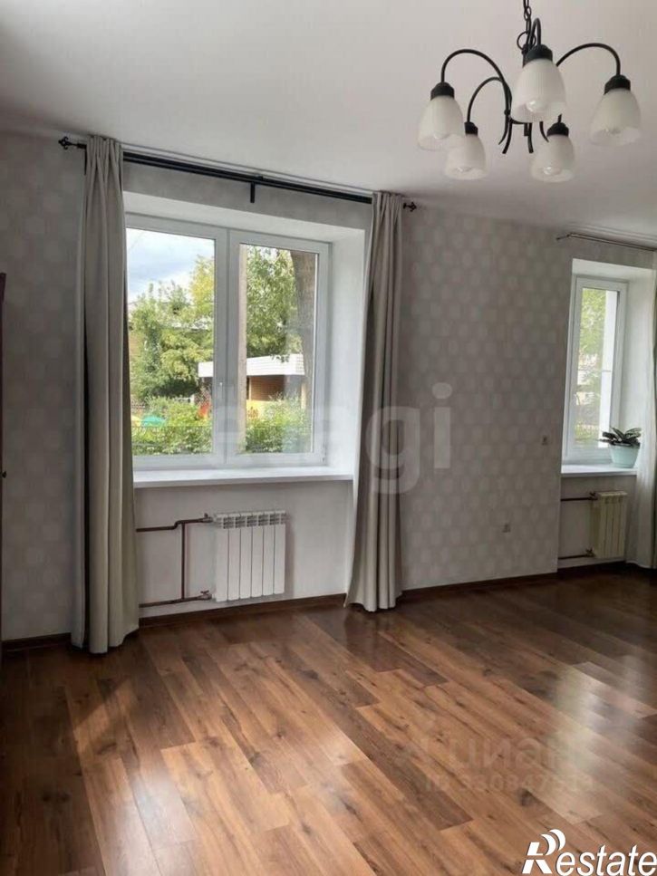 3-комн квартира улица Горького, 32Д,  д. 32Д