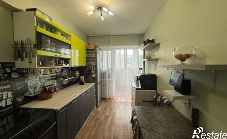 3-комн квартира улица Летописца Нита Романова, 11,  д. 11