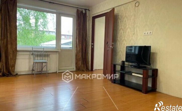3-комн квартира микрорайон Первомайский, 32