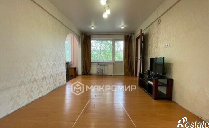 3-комн квартира микрорайон Первомайский, 32